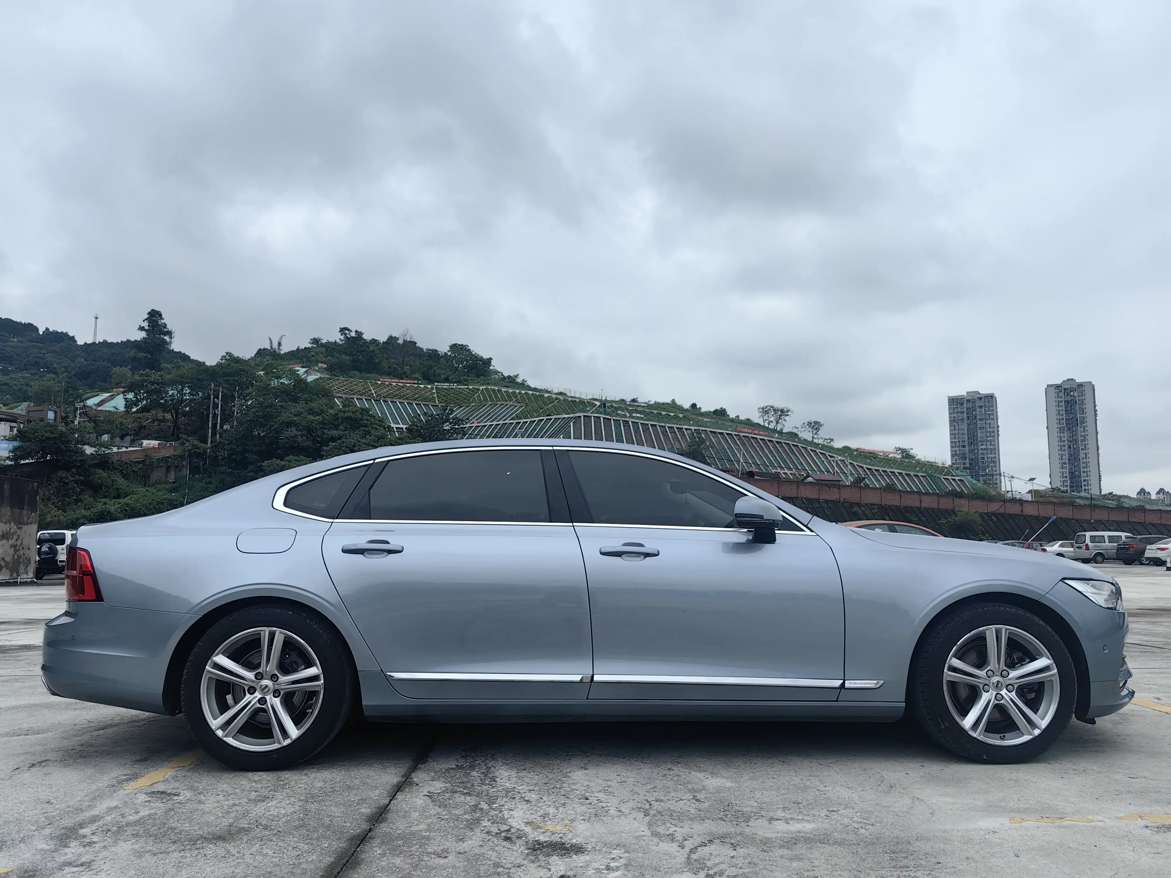 Volvo S90