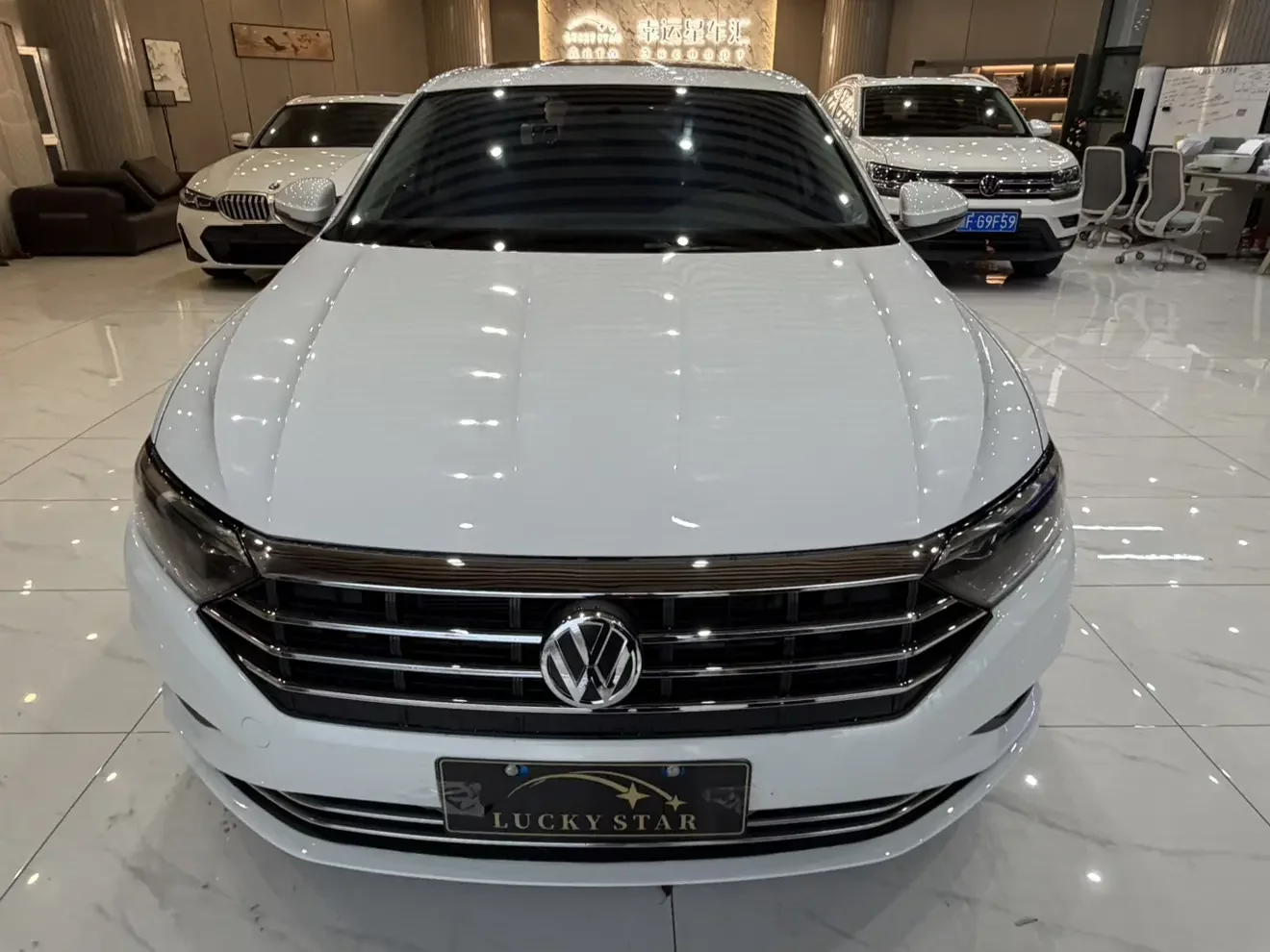 Volkswagen Sagitar