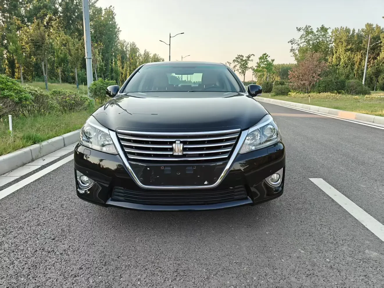 Toyota crown