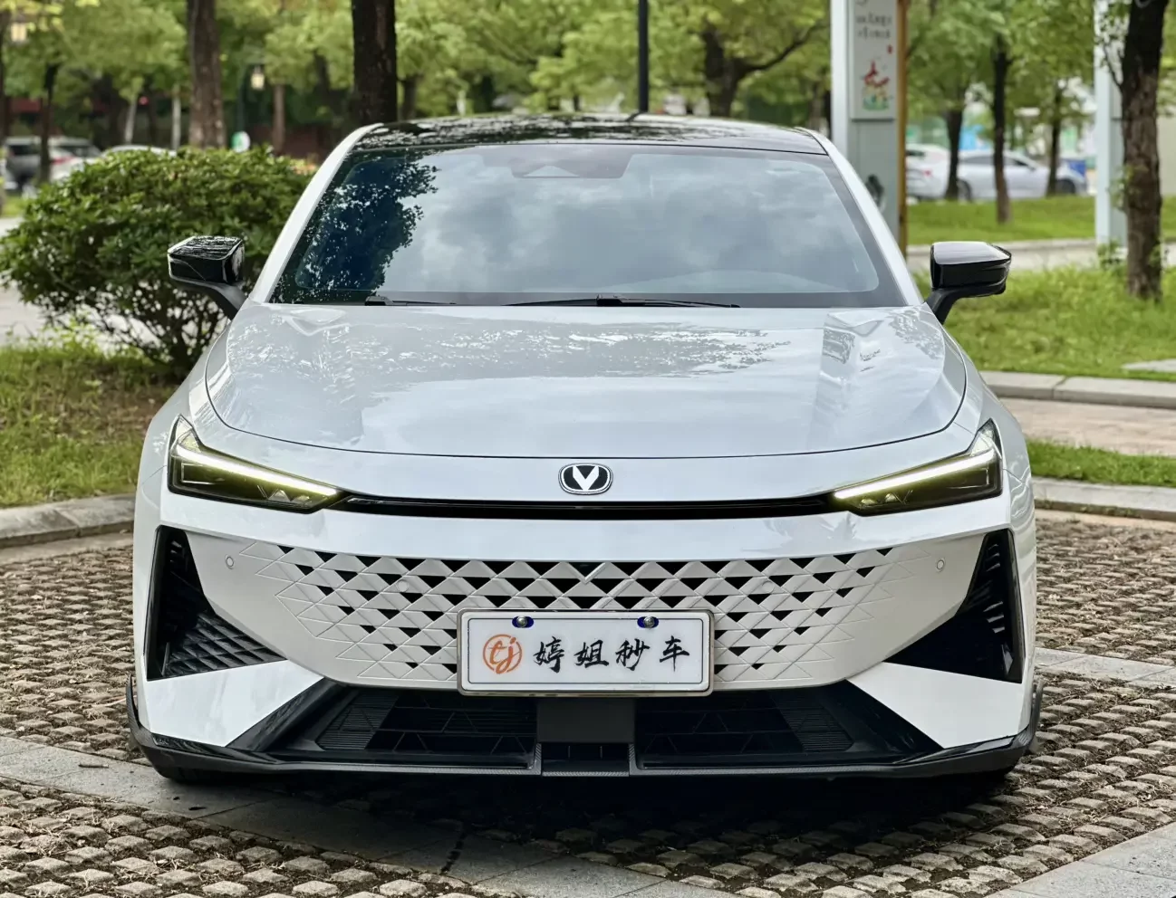 Changan UNI-V