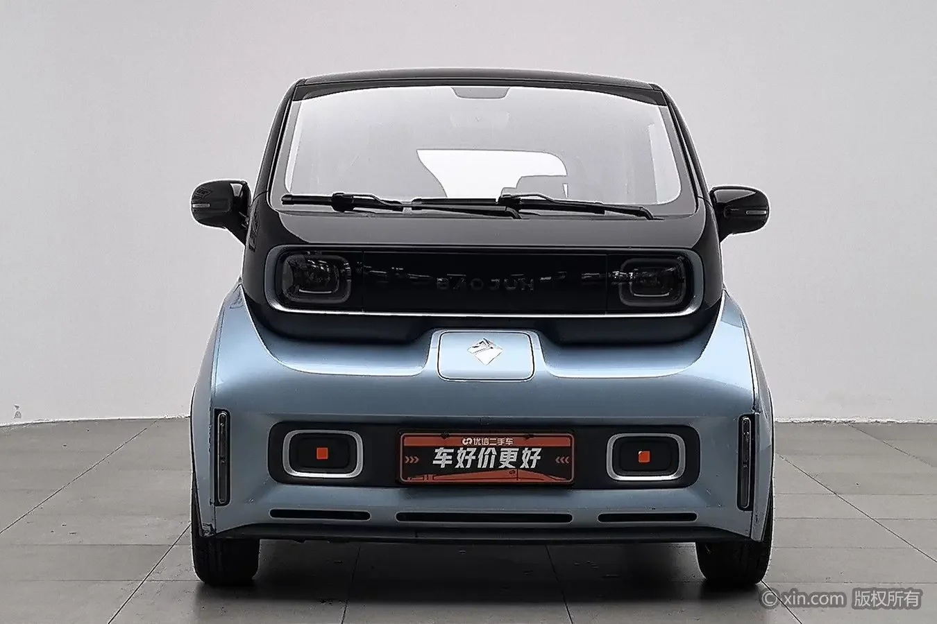 Baojun E300