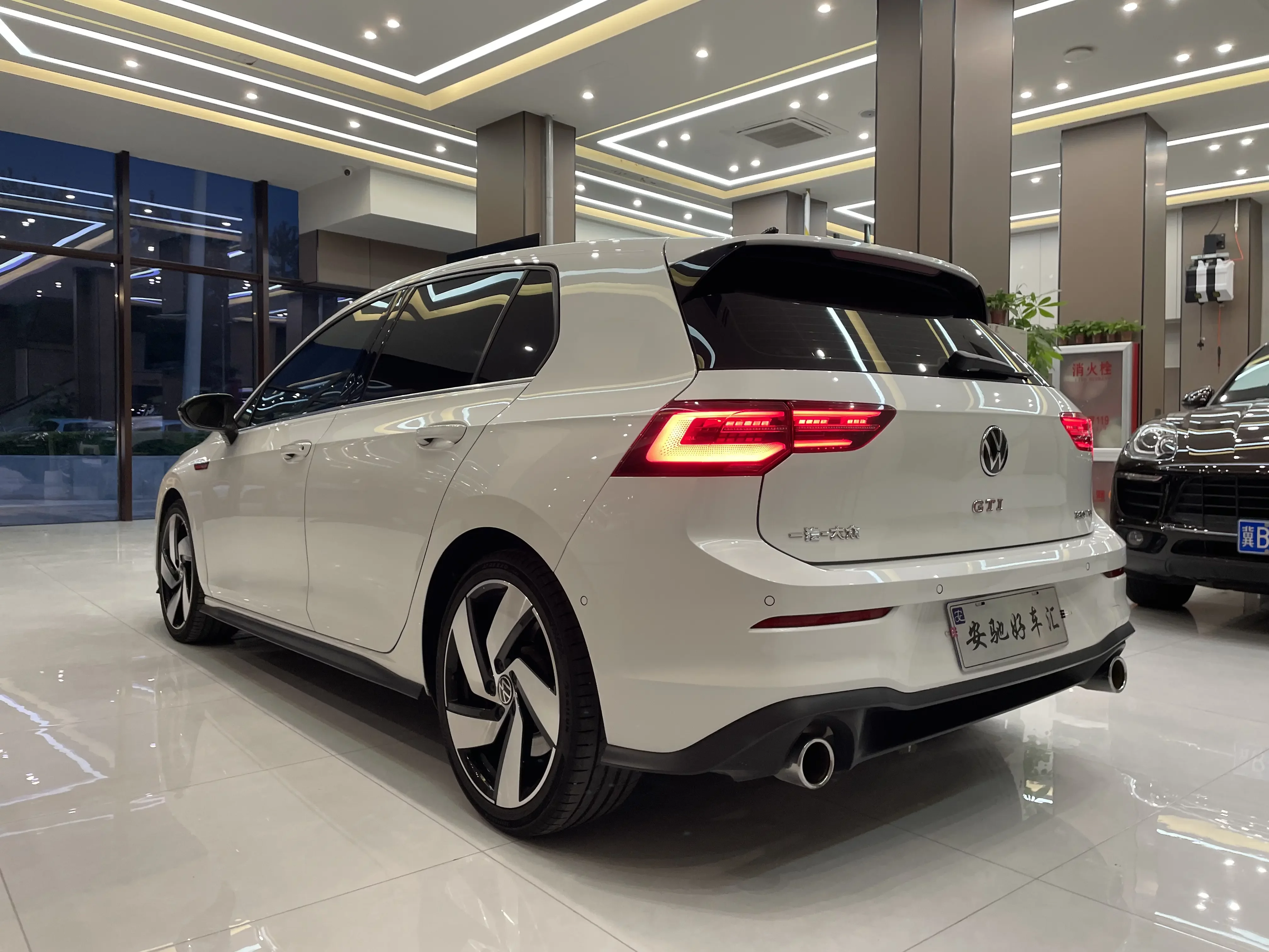 Volkswagen Golf GTI