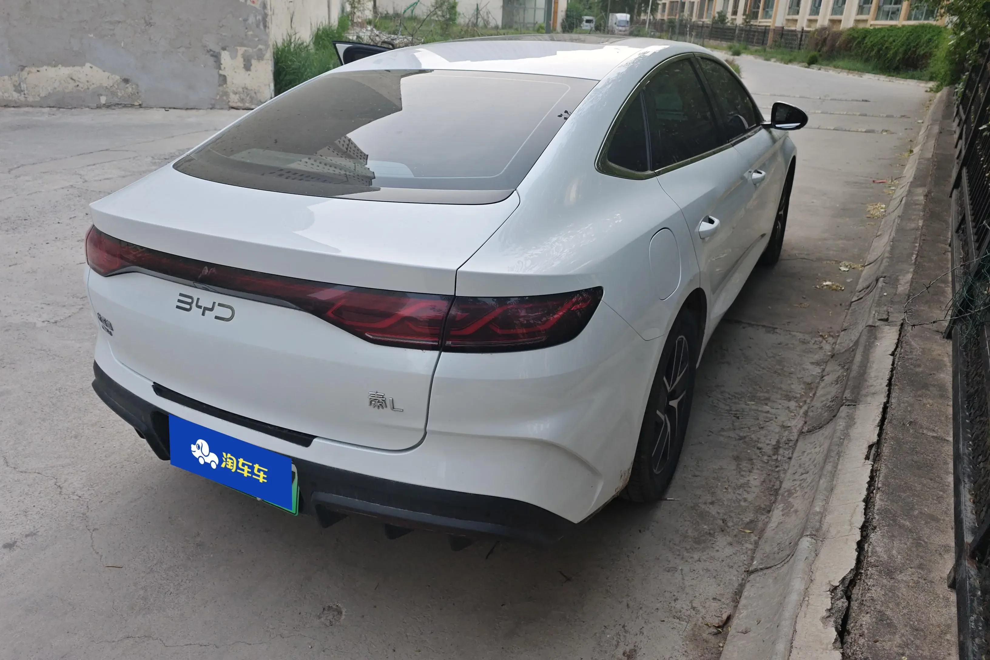 BYD Qin L DM