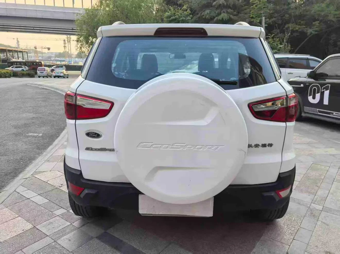 Ford Yibo