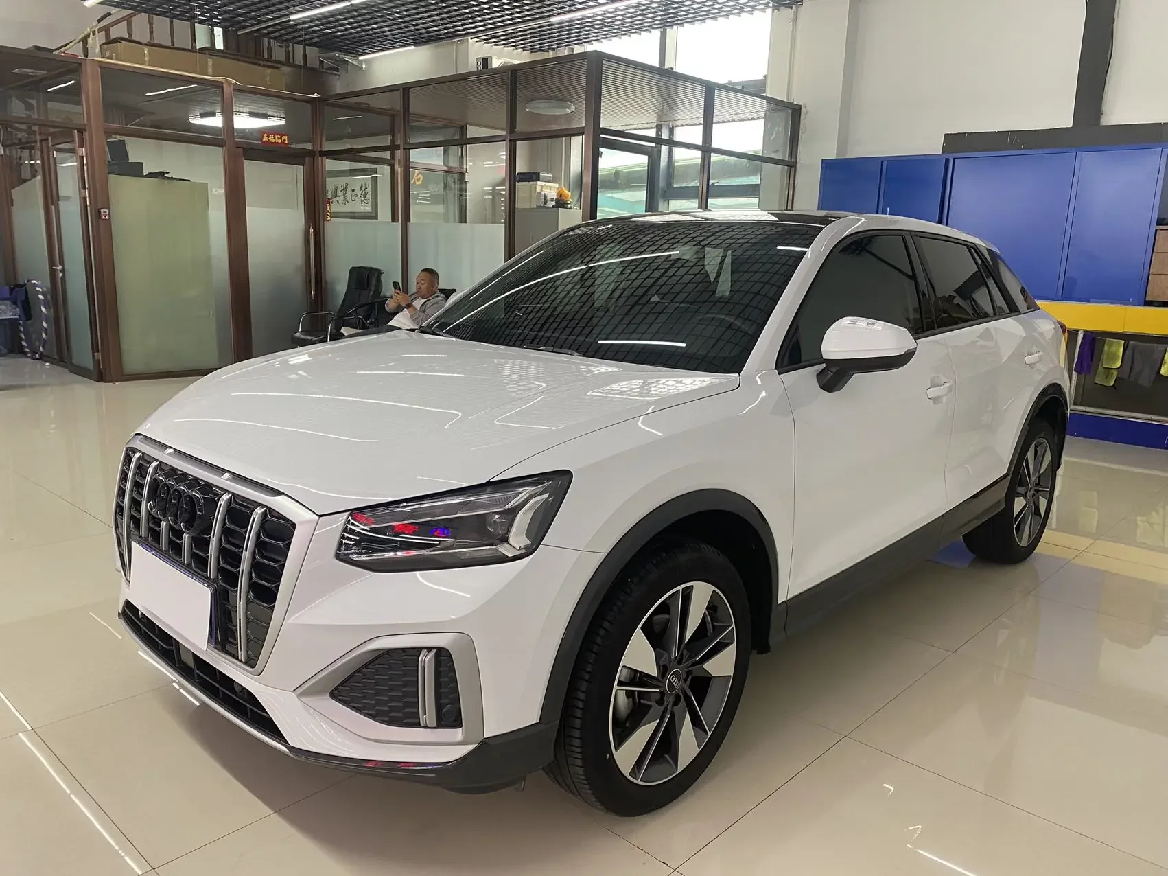 Audi Q2L