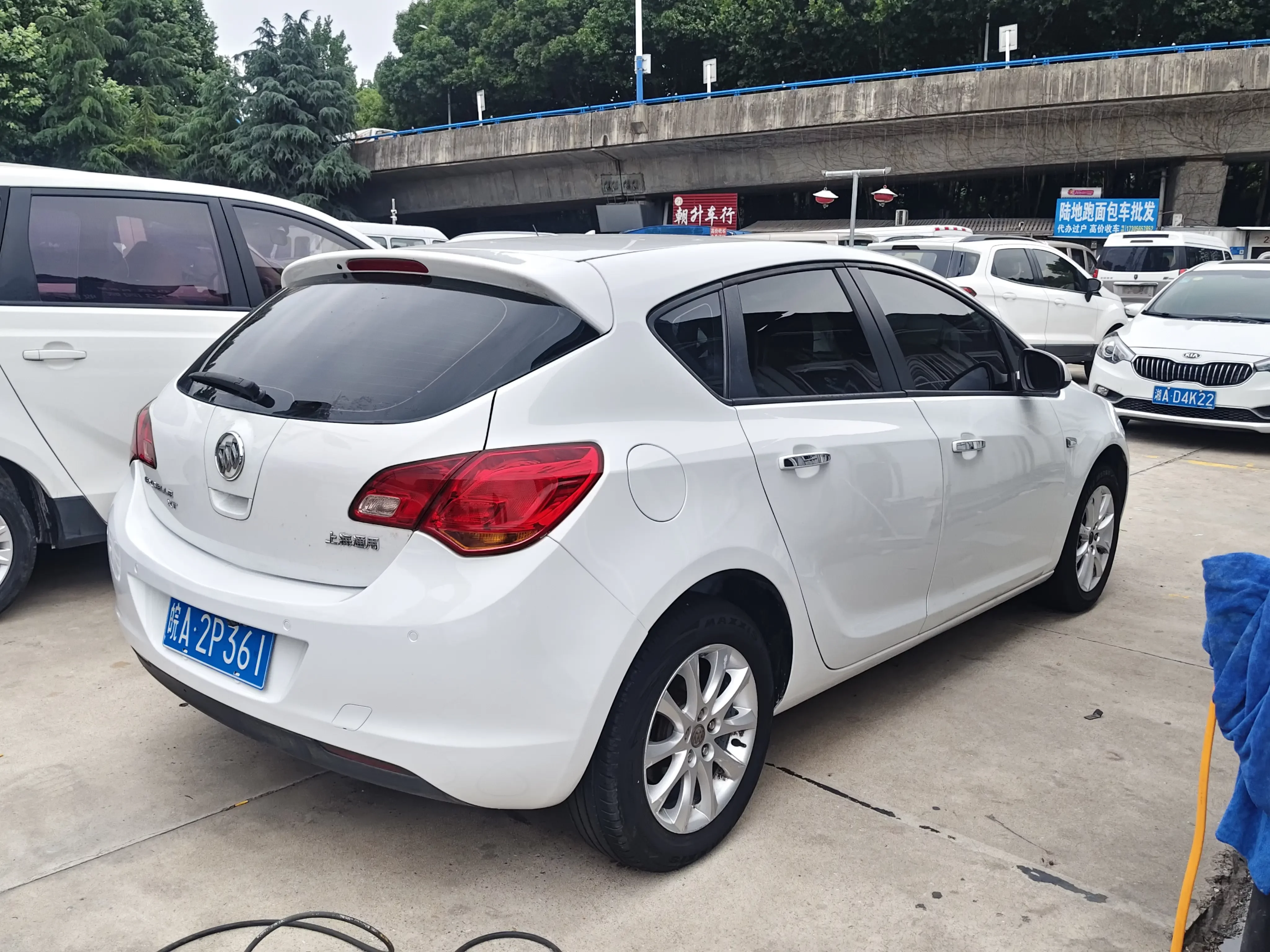 Buick Yinglang