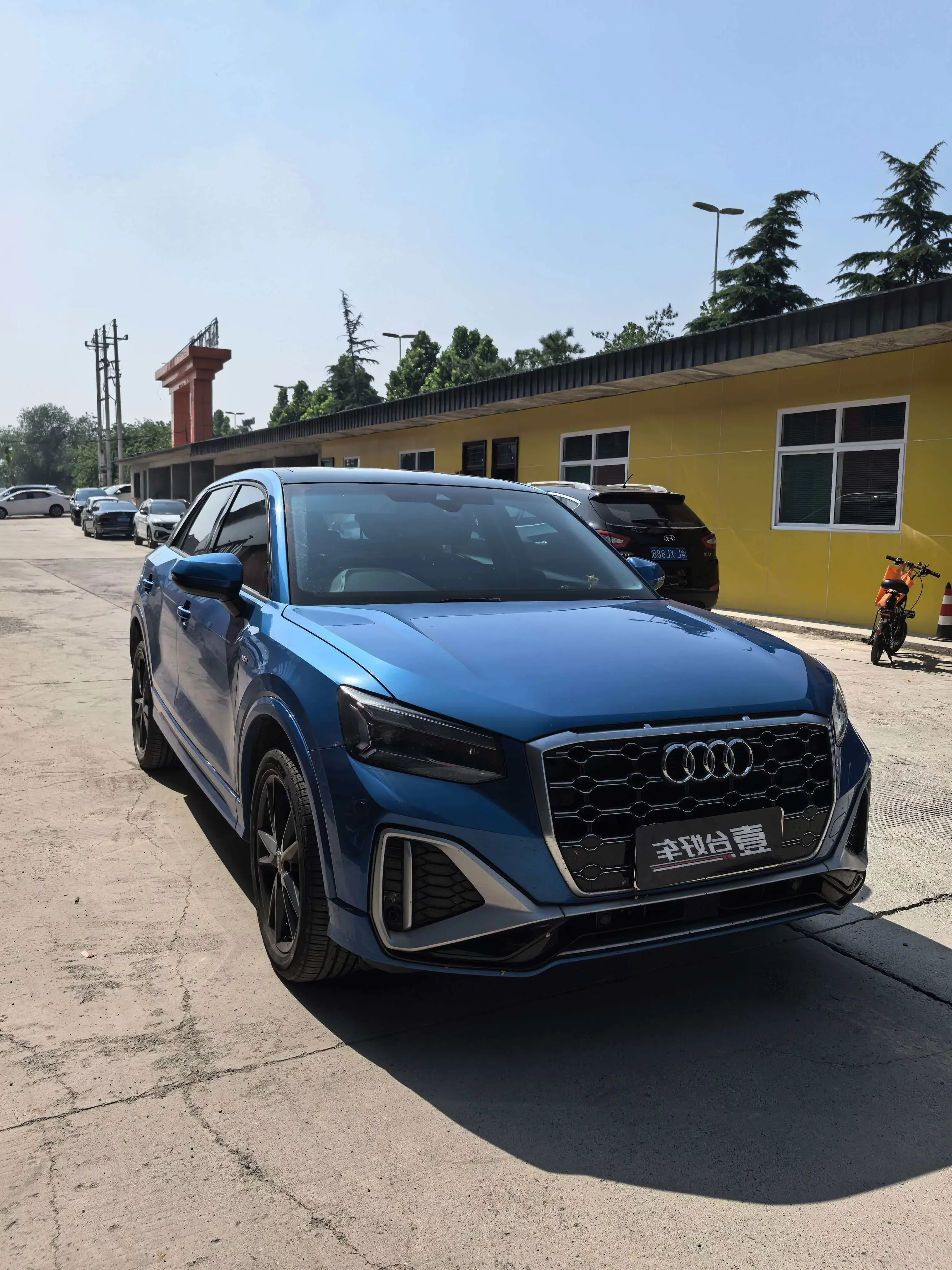 Audi Q2L
