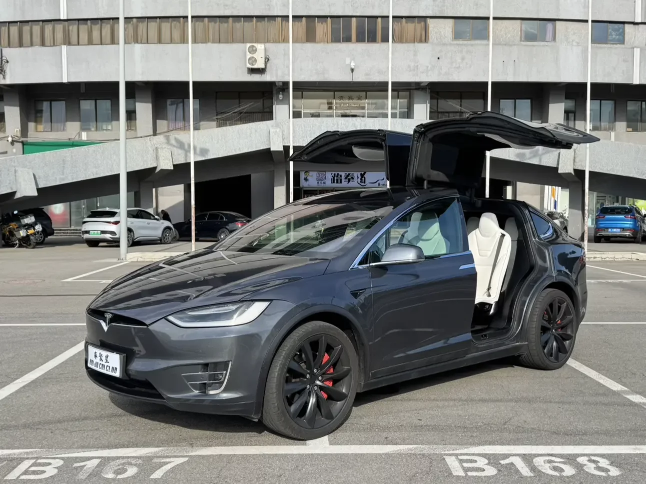 Tesla Model X