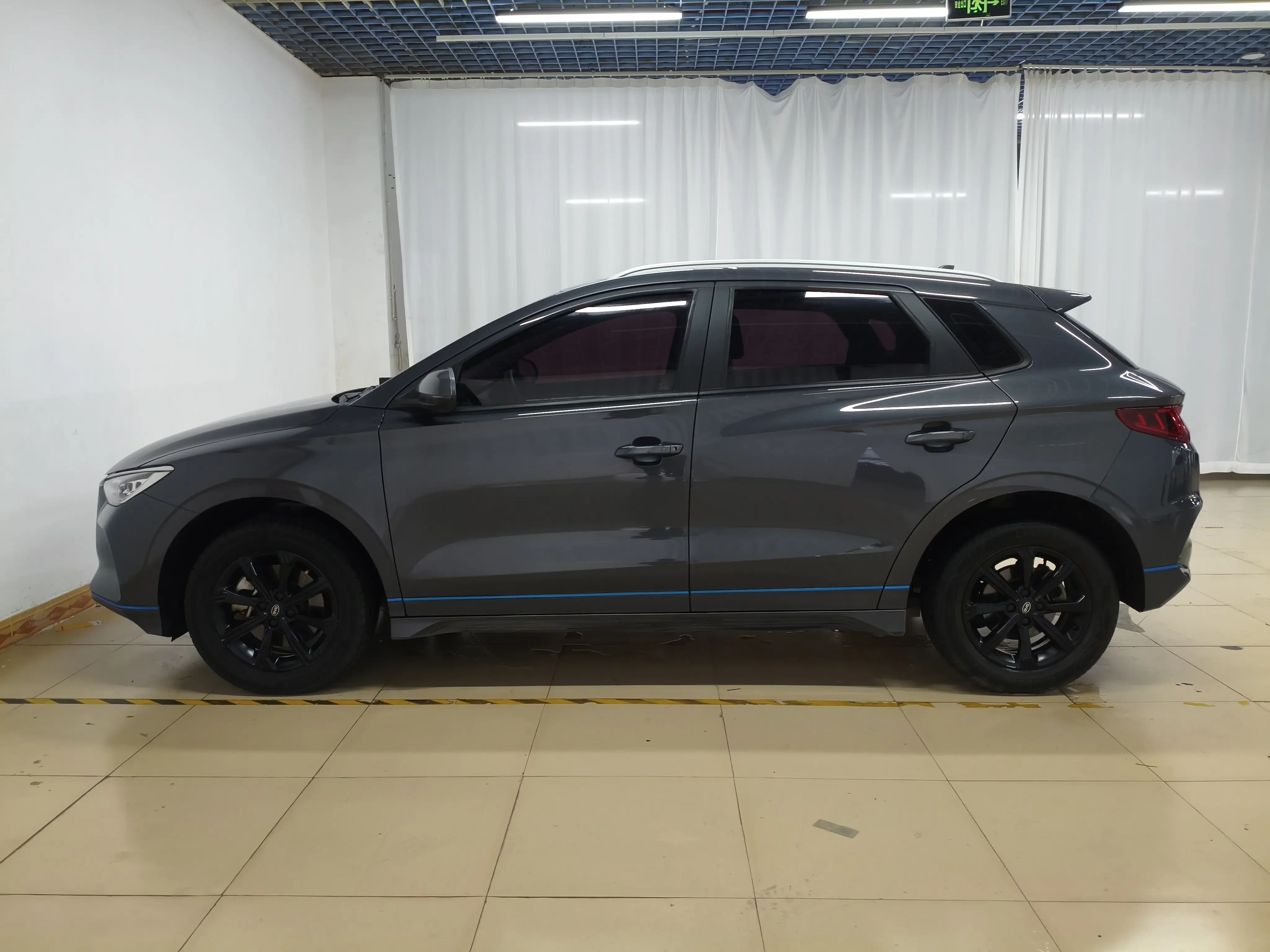 BYD e2