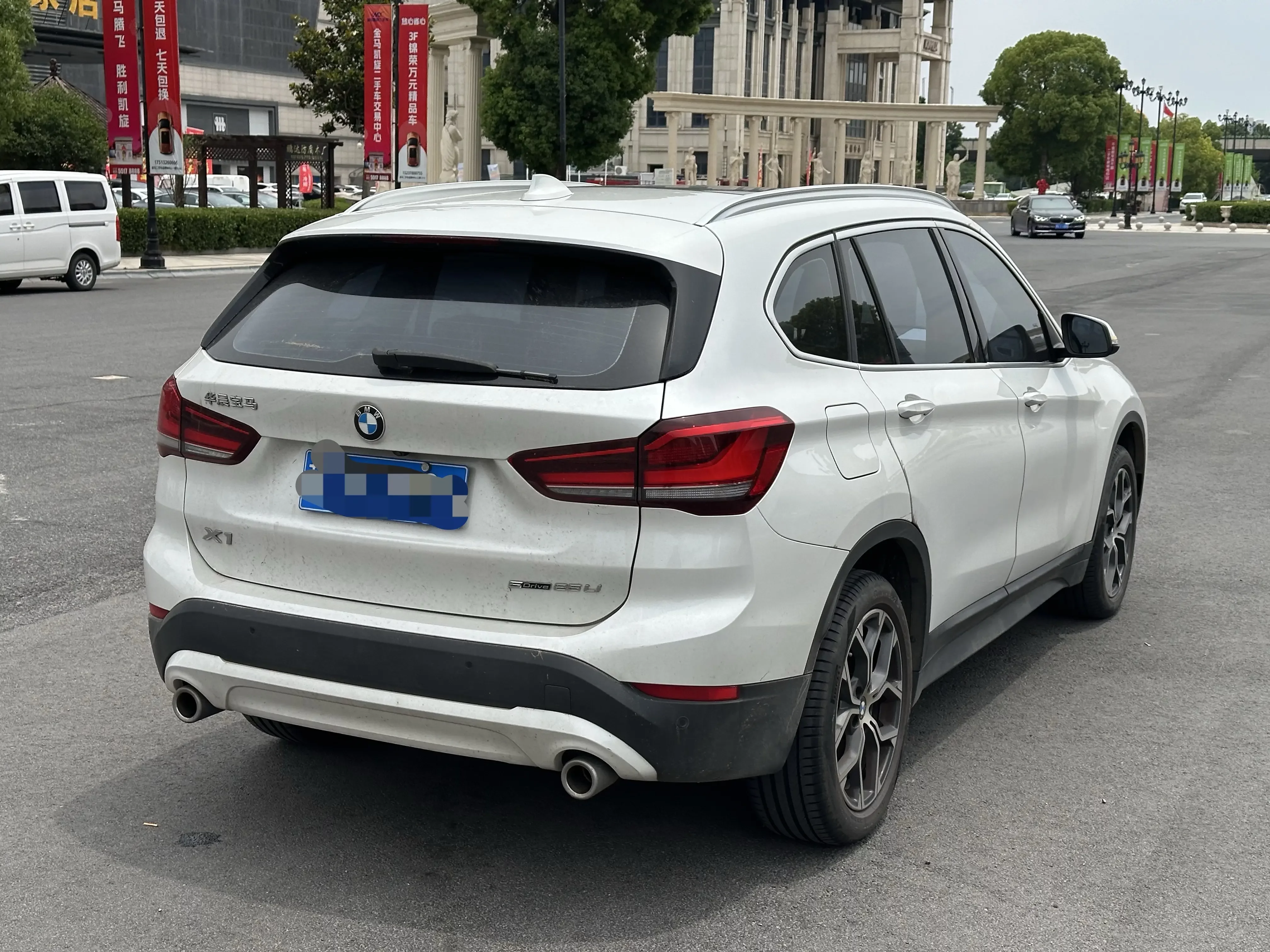 BMW X1