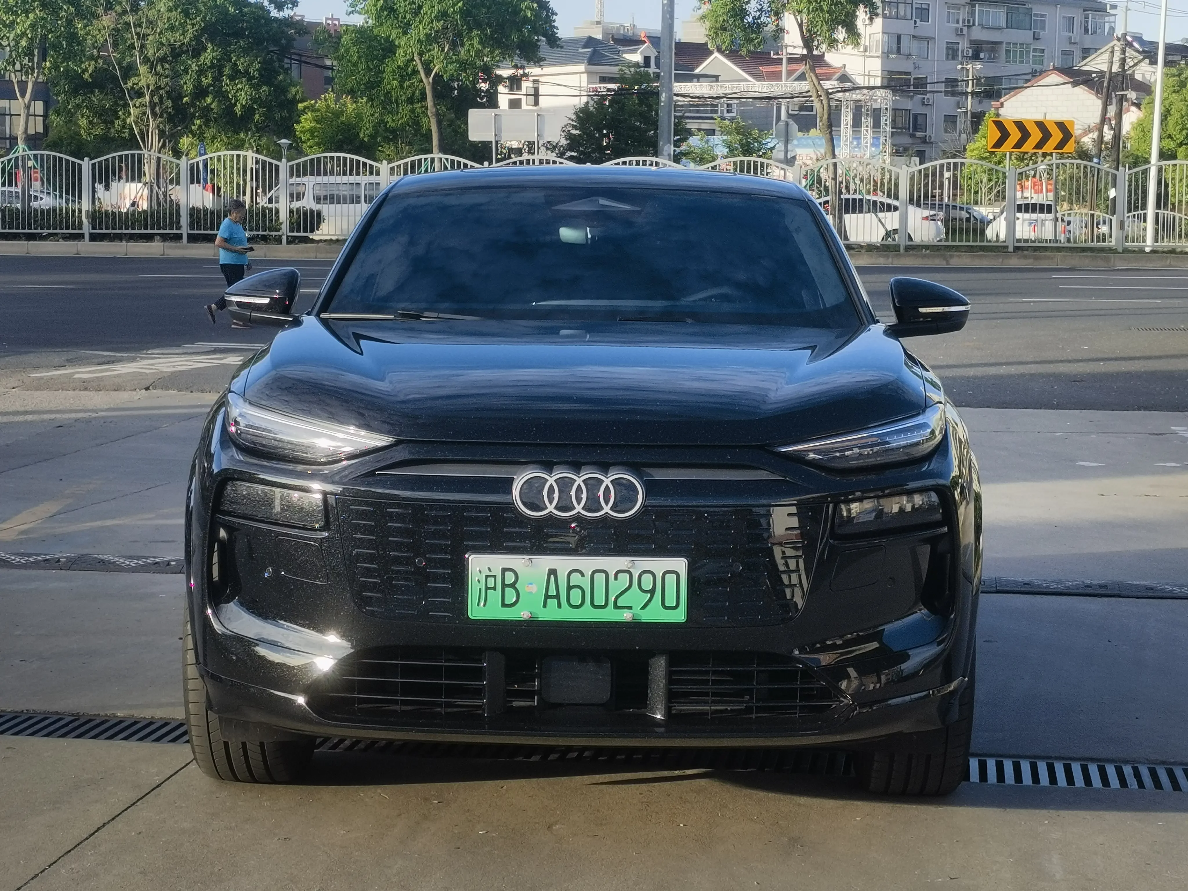 Audi Q6L Sportback e-tron