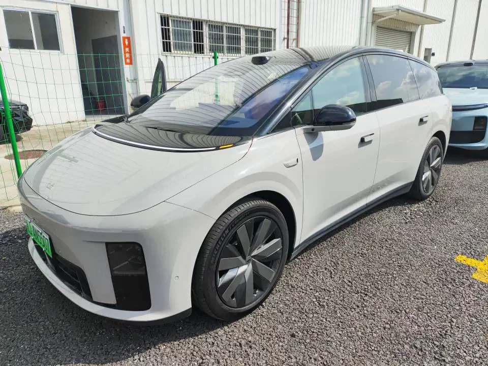 Li Ideal i8