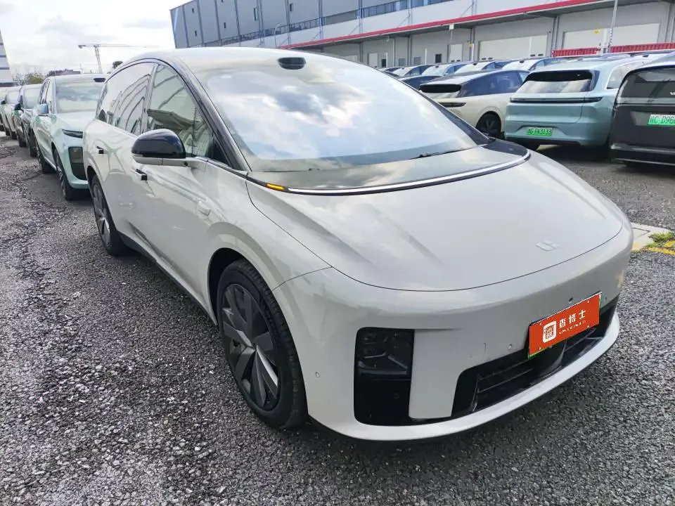 Li Ideal i8
