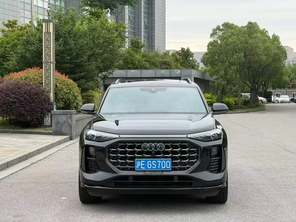 Audi Q6