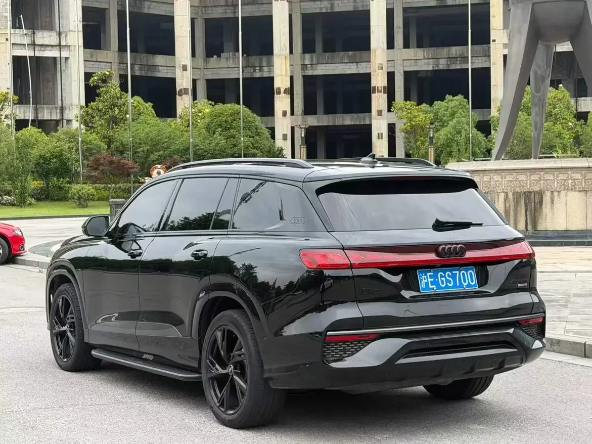 Audi Q6