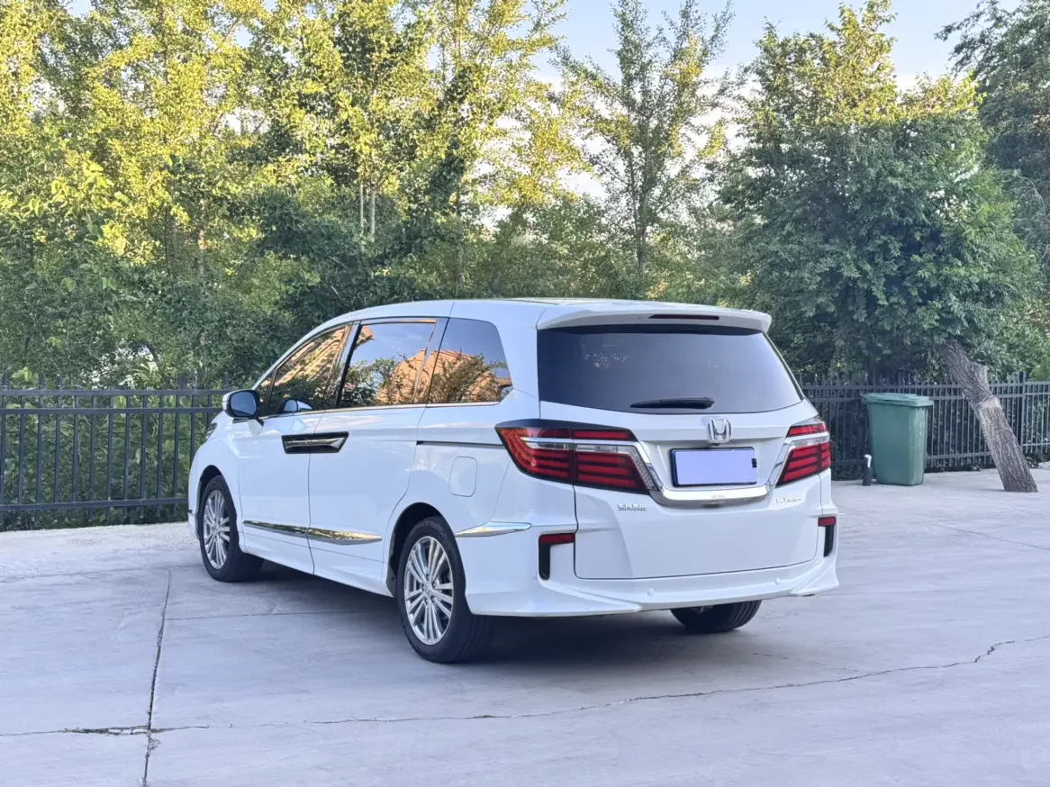 Honda Elysion