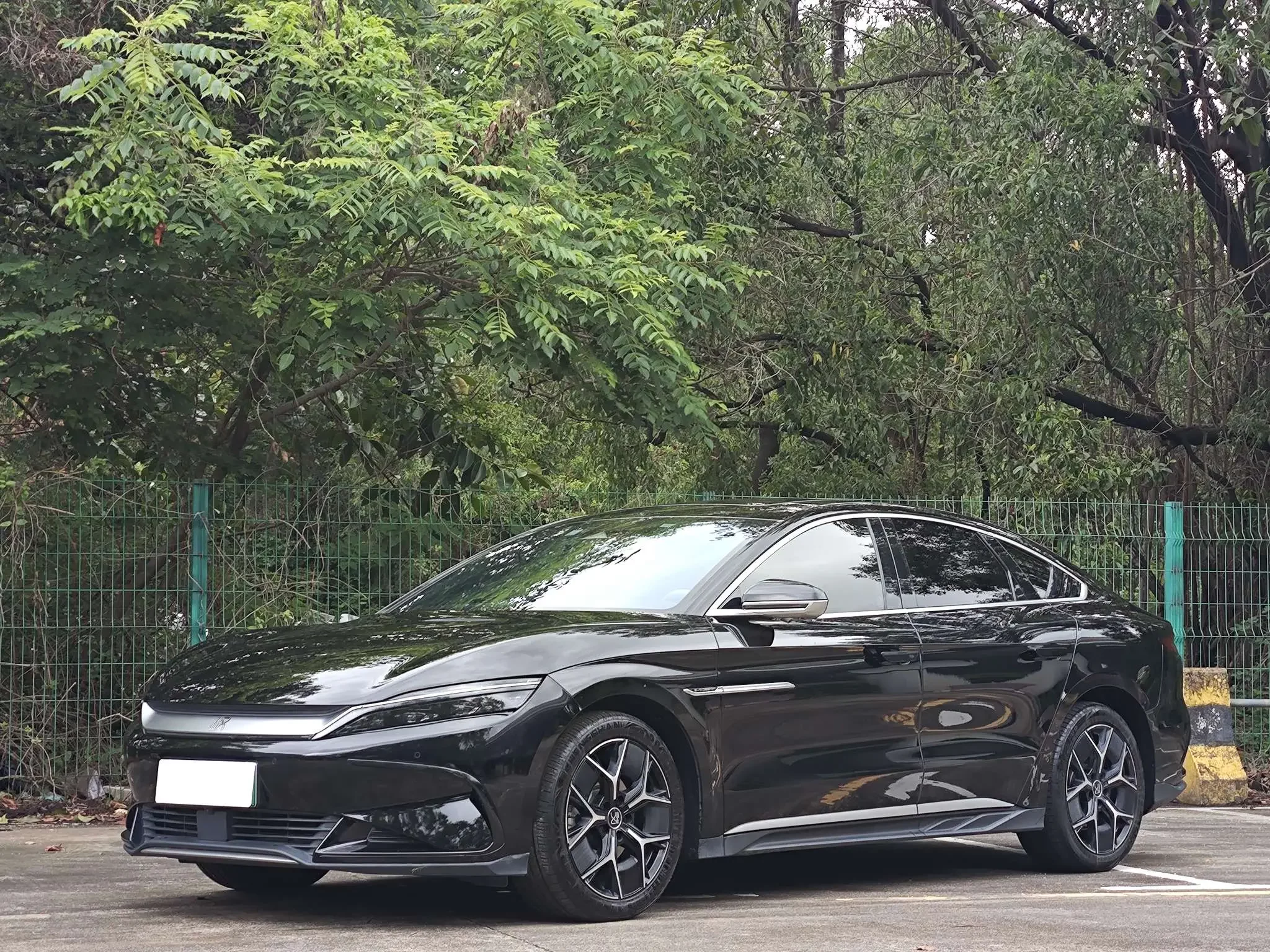 BYD Han EV