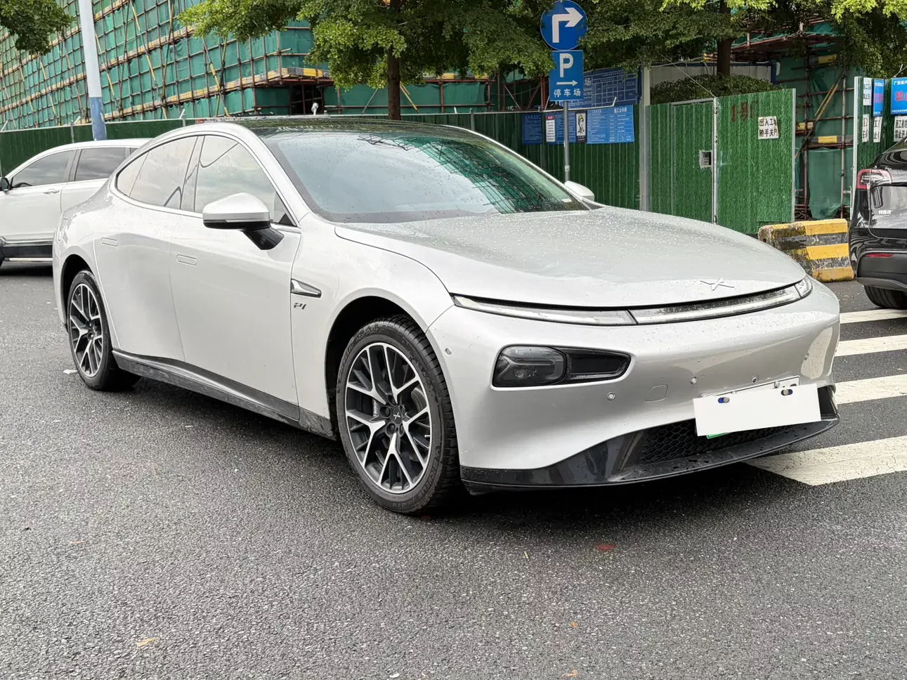 Xpeng P7