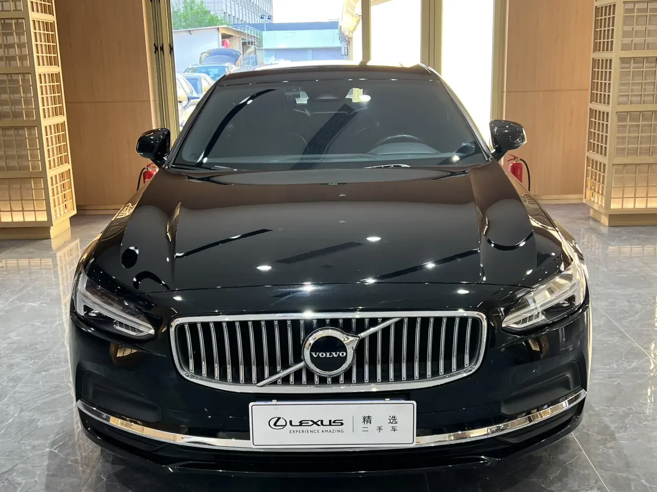Volvo S90