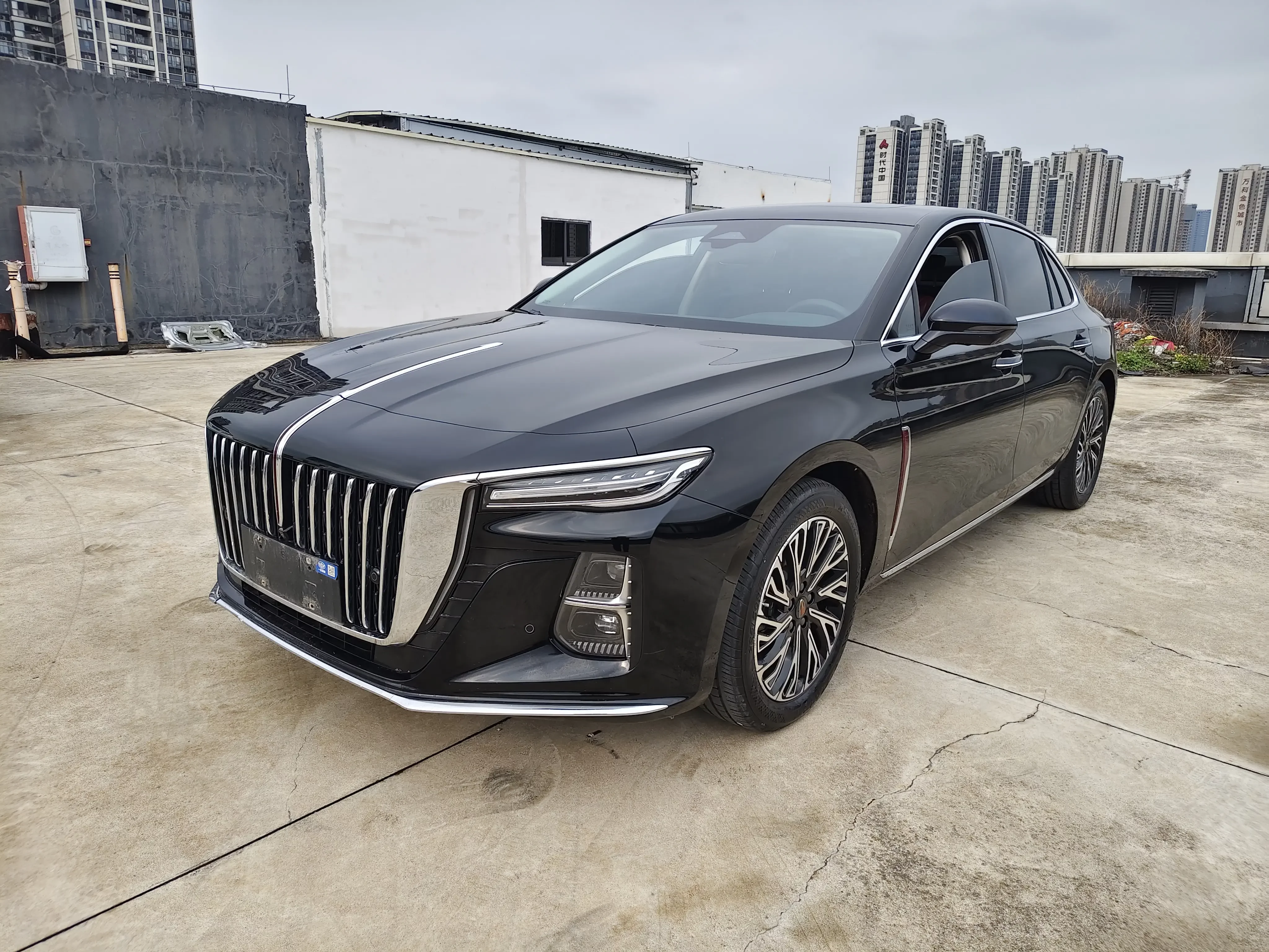 Hongqi H5