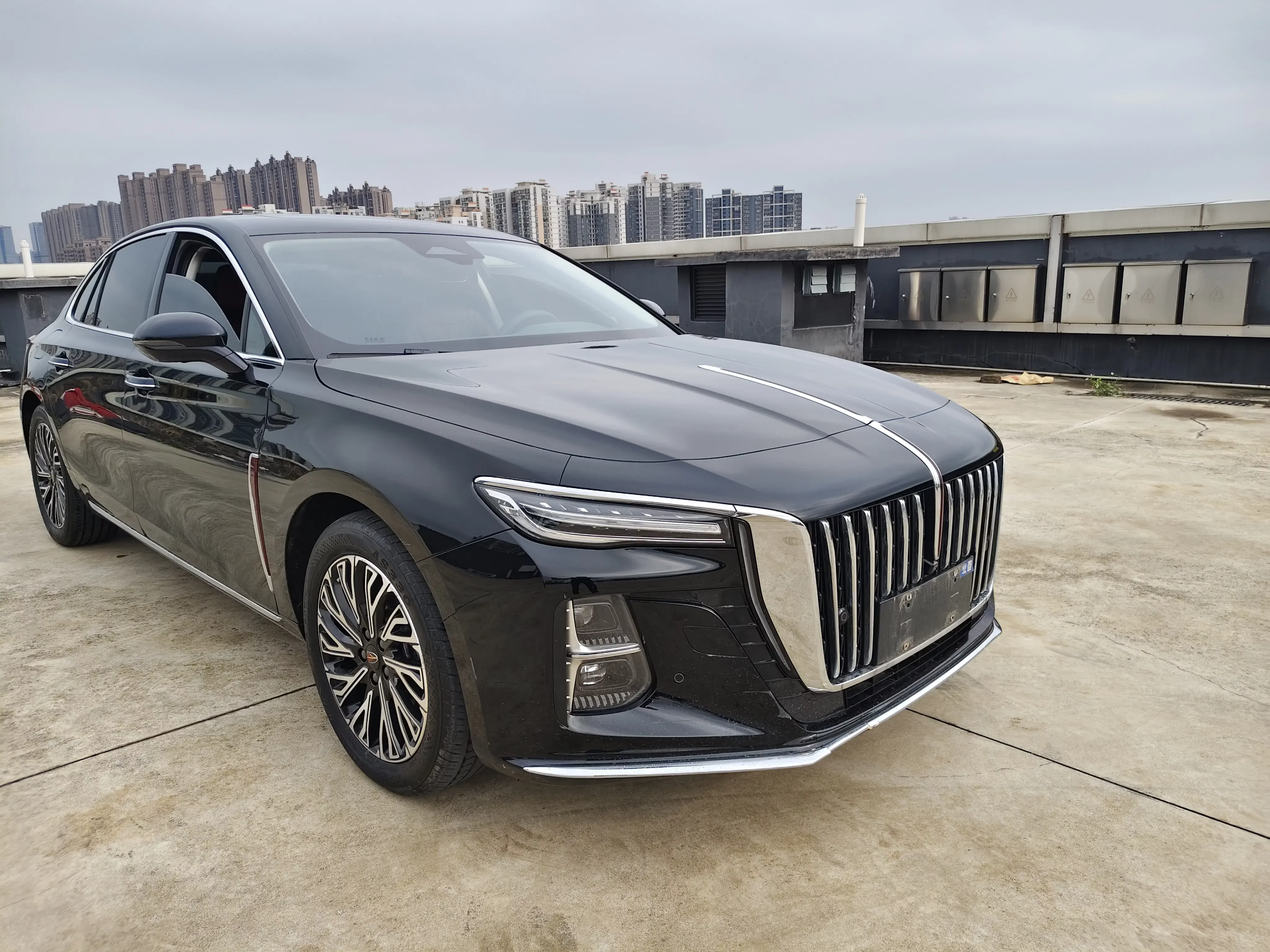 Hongqi H5