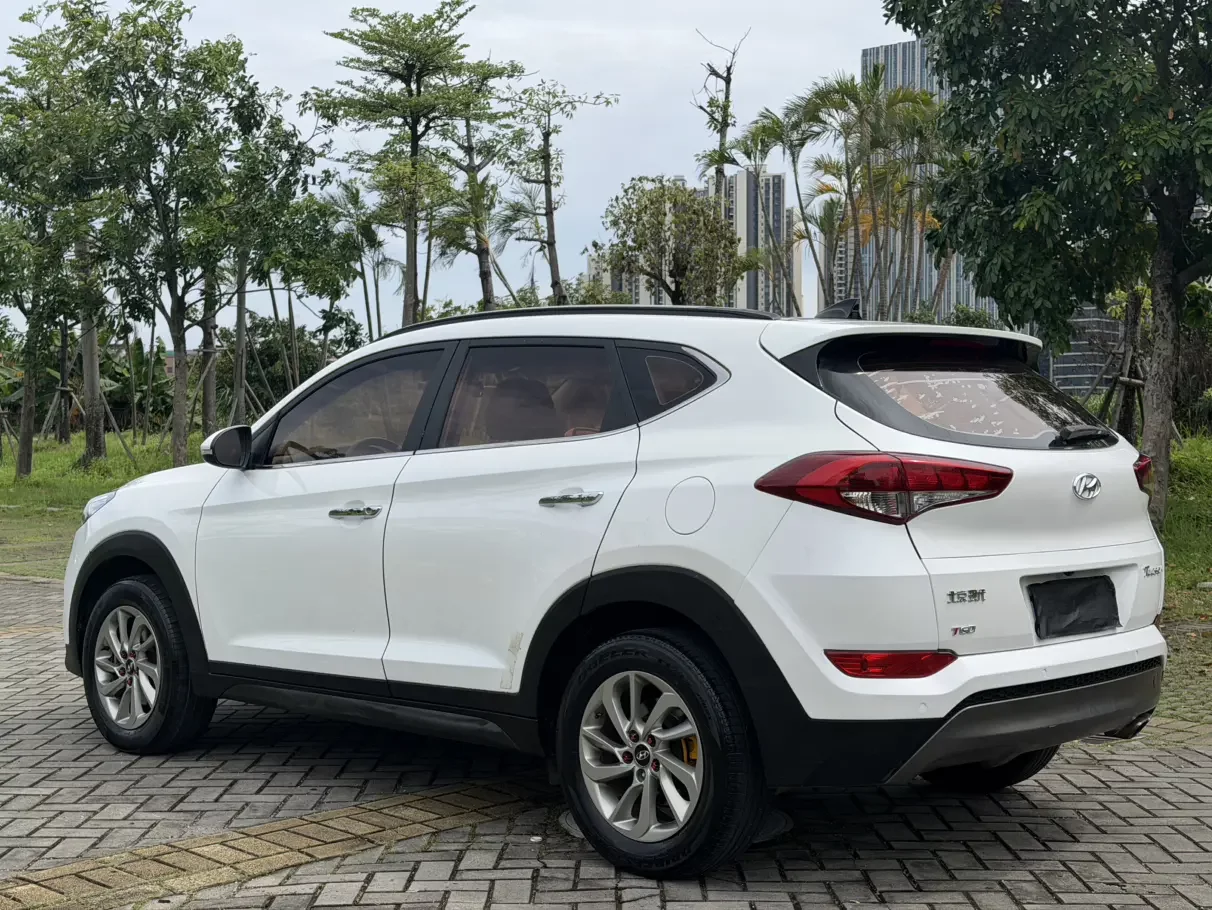 Hyundai Tucson L