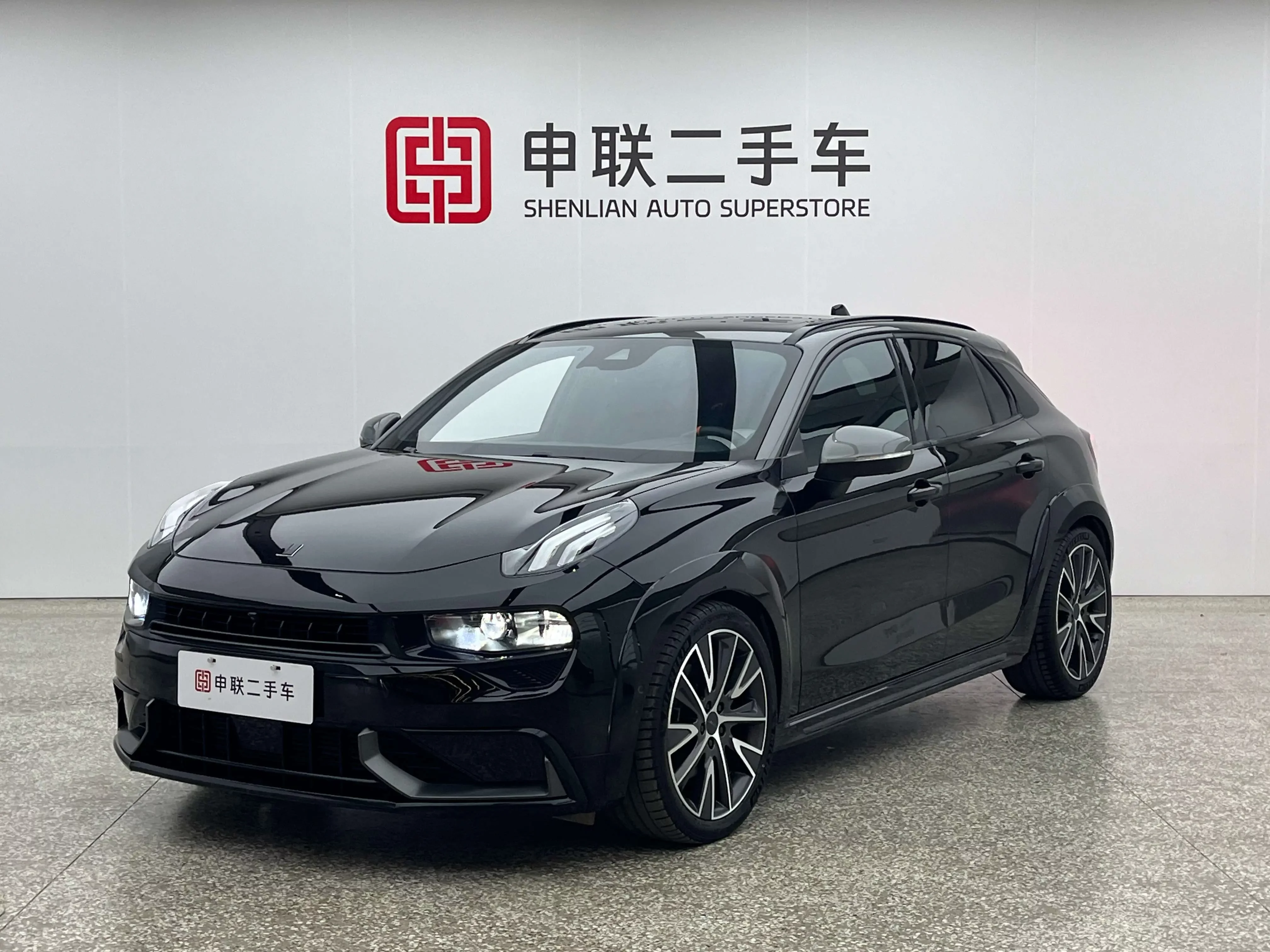 Lynk & Co 02 Hatchback