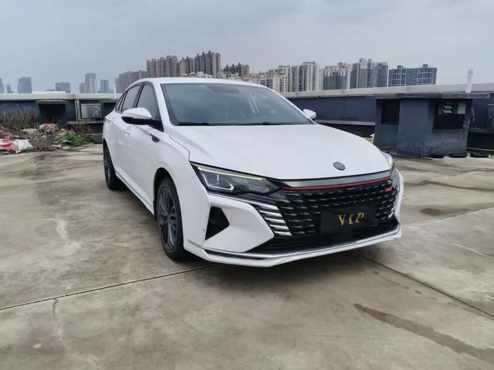 Dongfeng Yixuan MAX