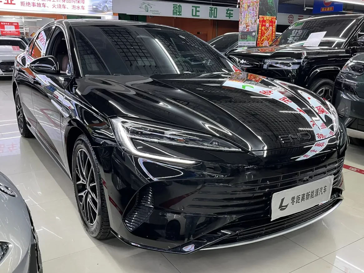 BYD Seal 07DM