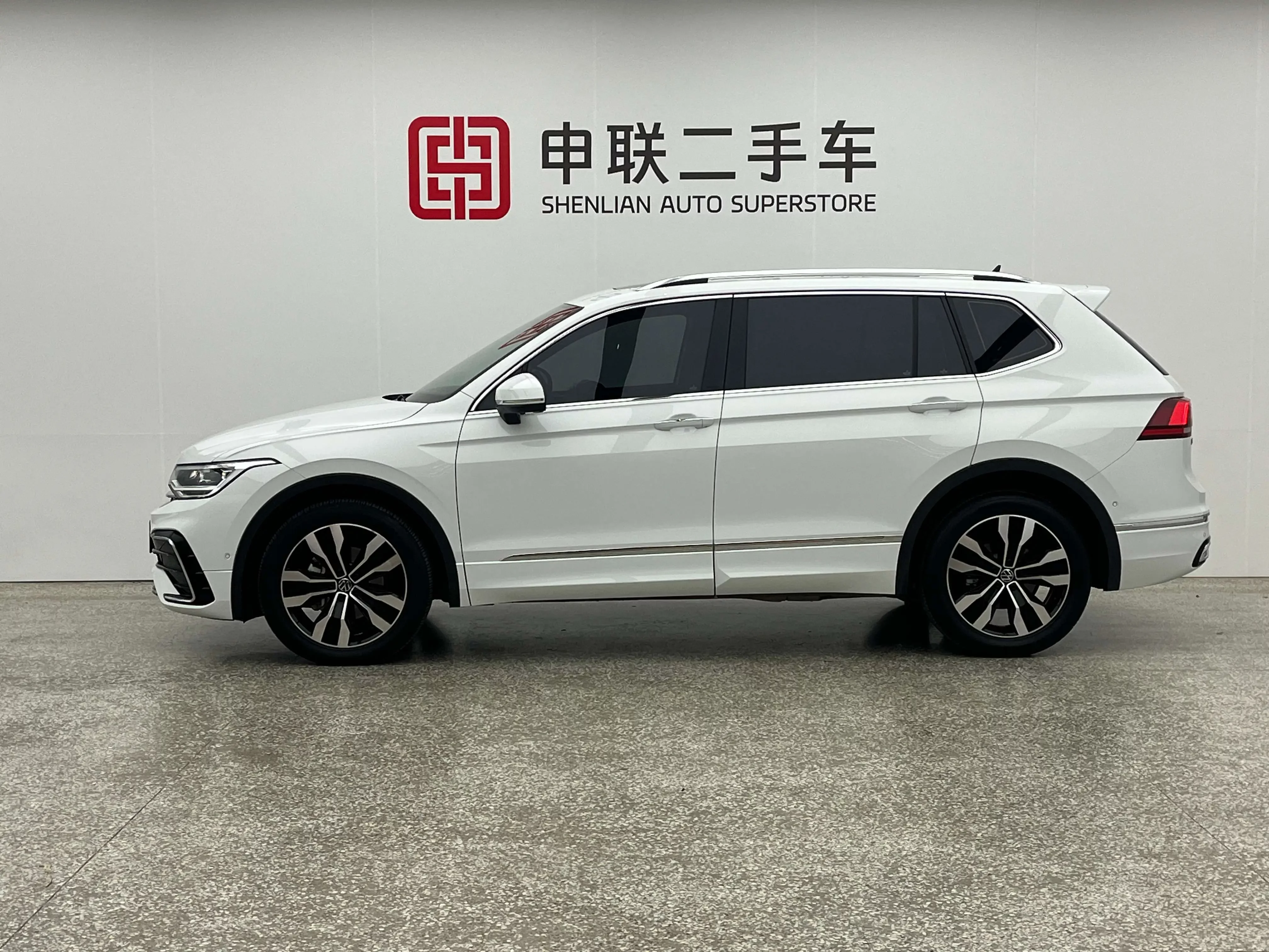 Volkswagen Tiguan L