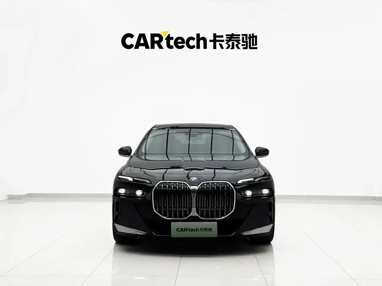 BMW i7