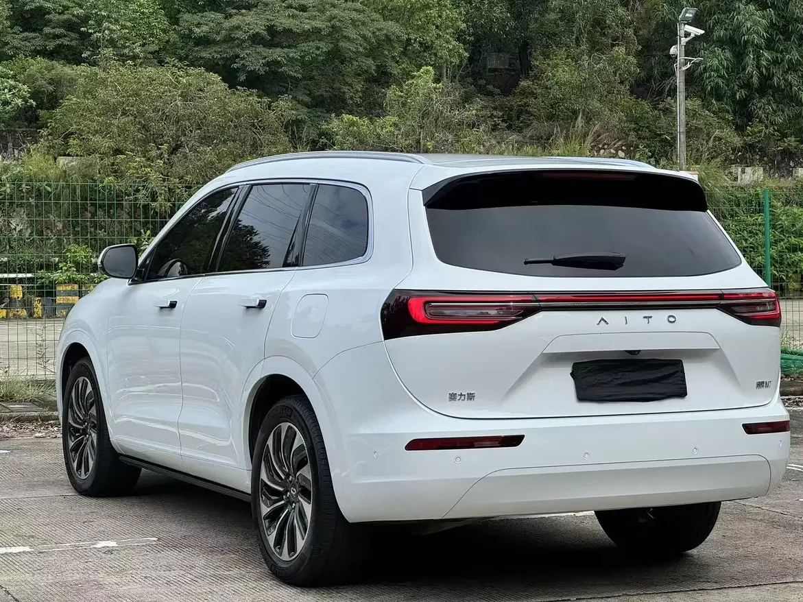 AITO M7