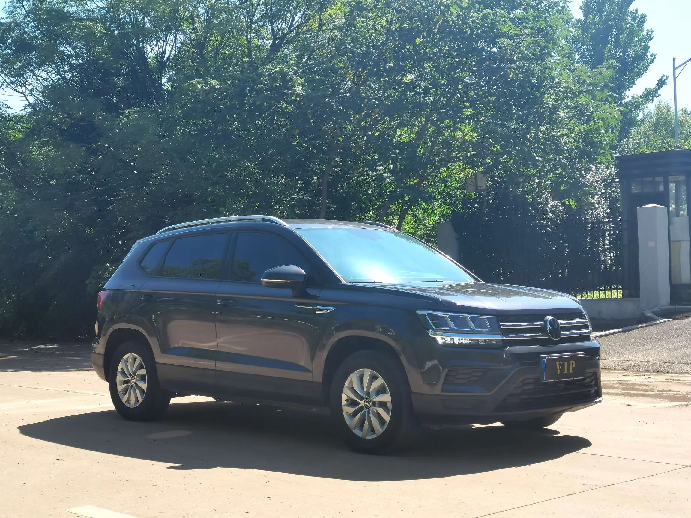 Volkswagen Tharu