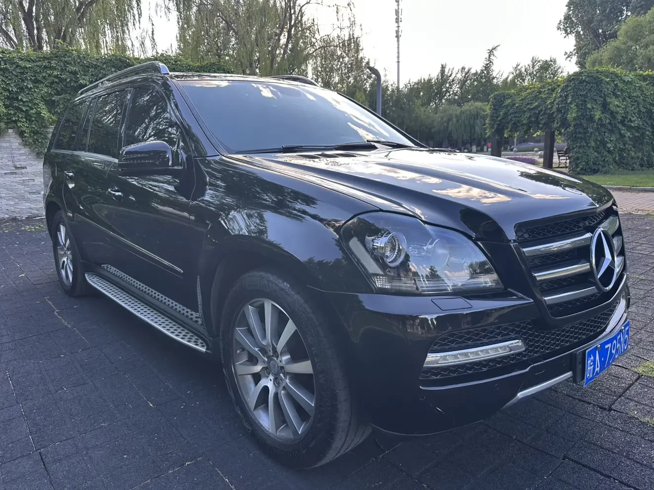 Mercedes-Benz GL Class