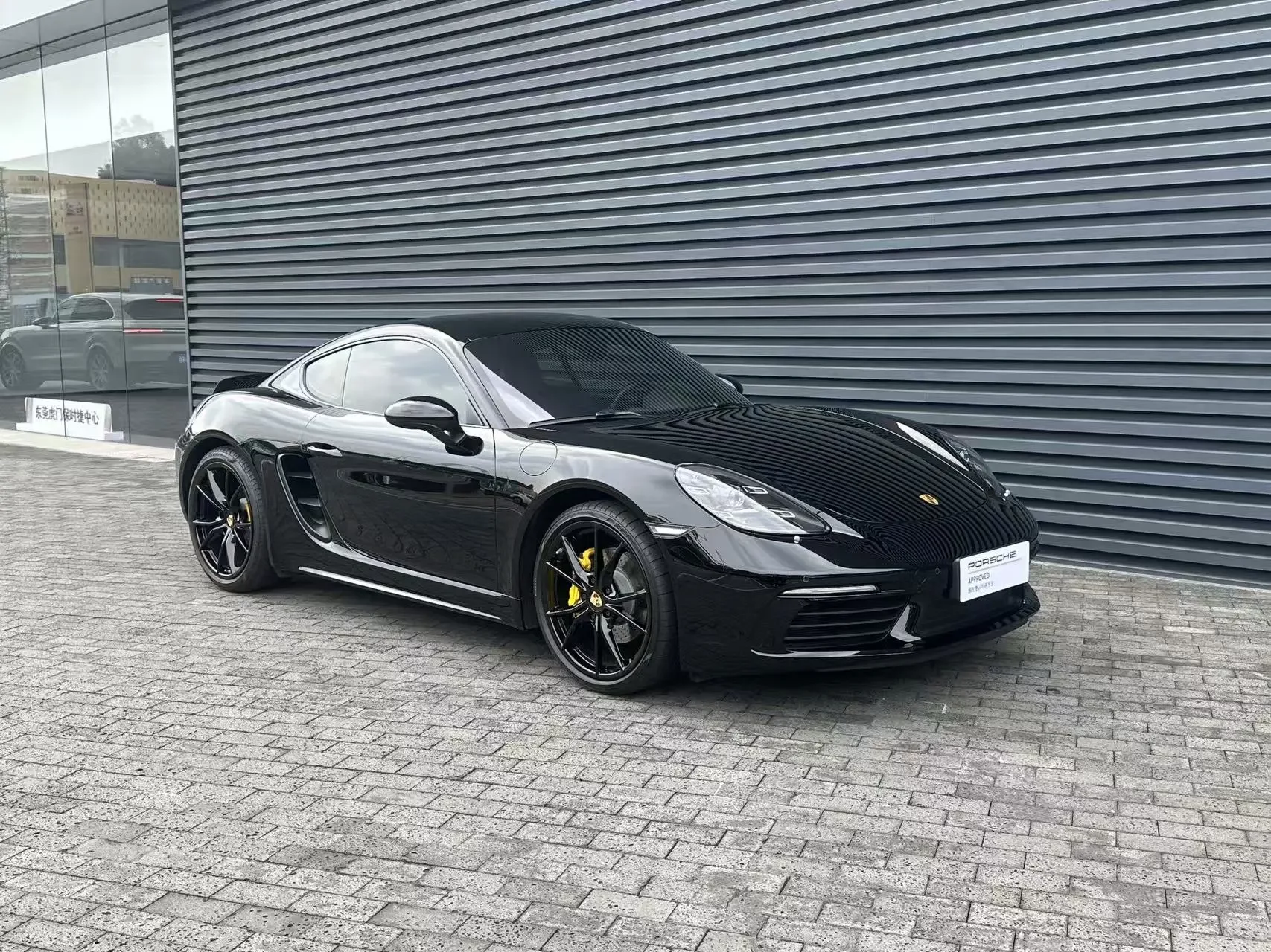 Porsche 718