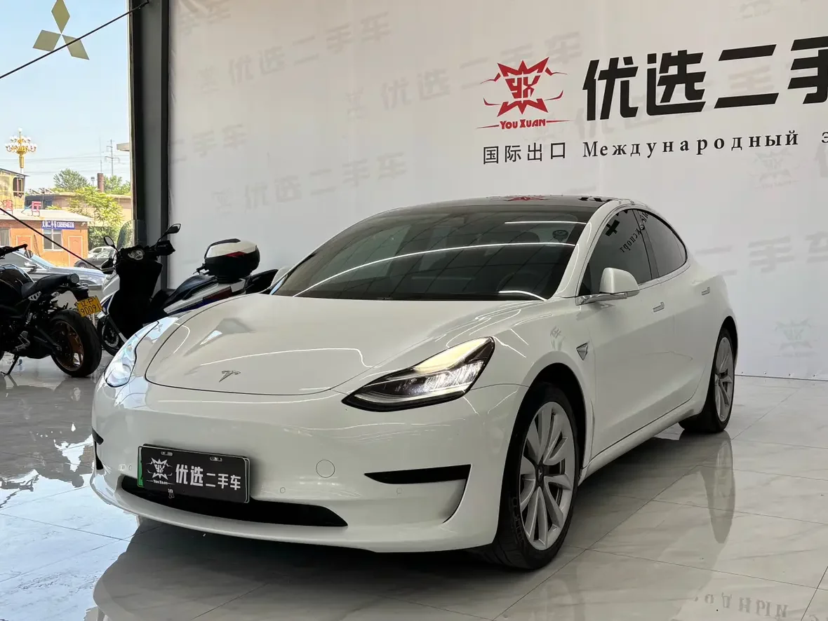 Tesla Model 3  из Китая