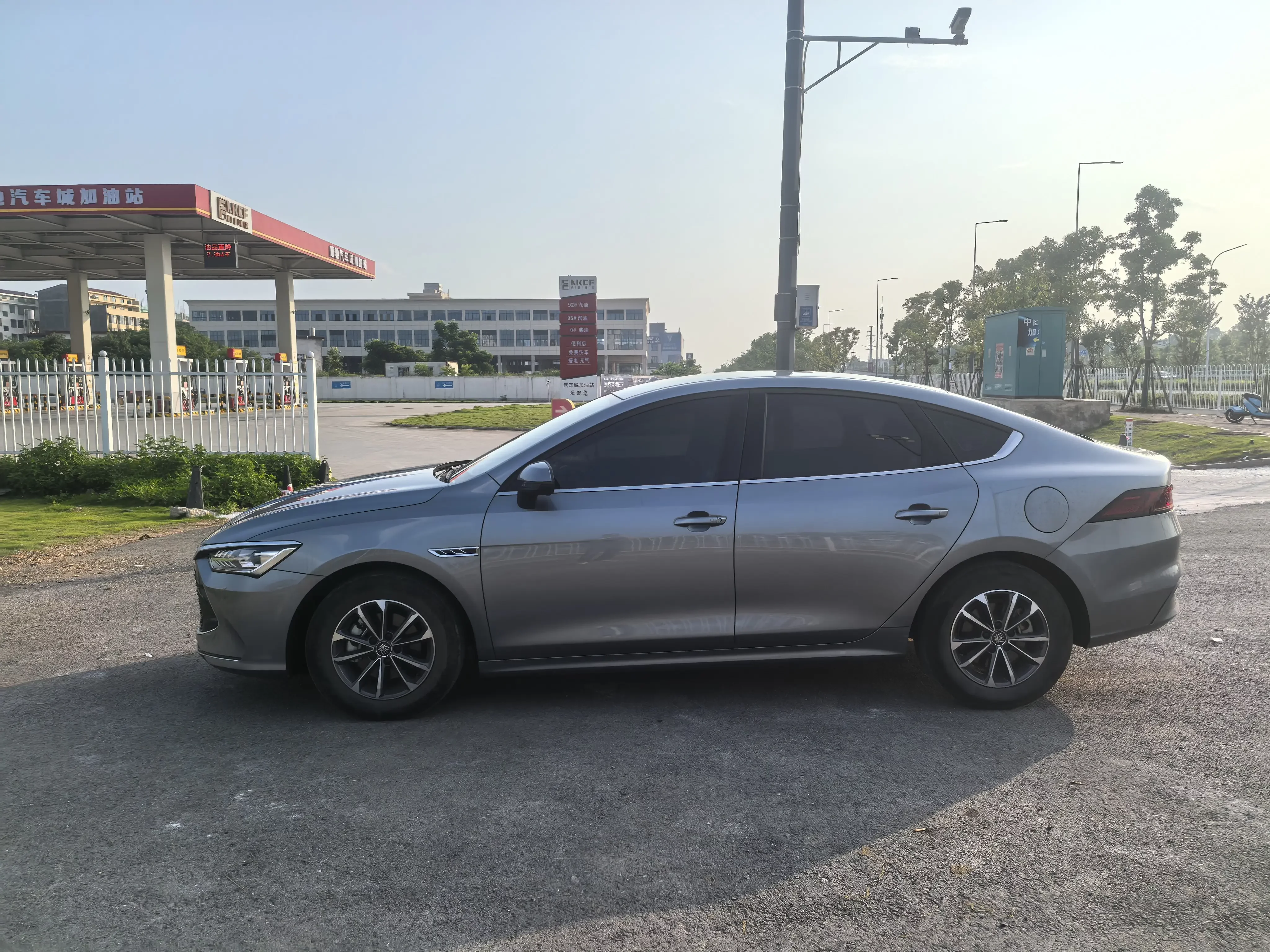 BYD Qin PLUS DM