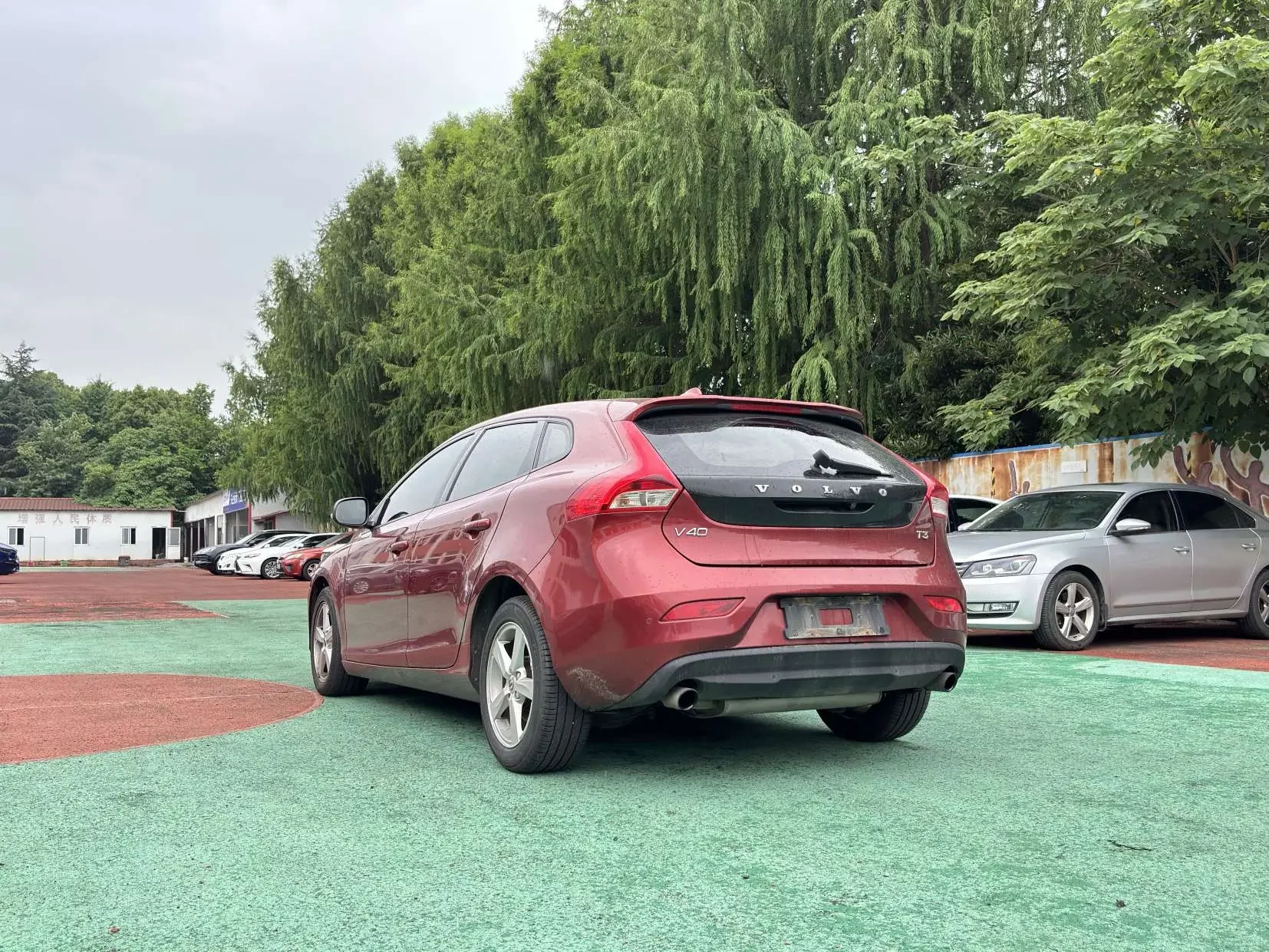 Volvo V40