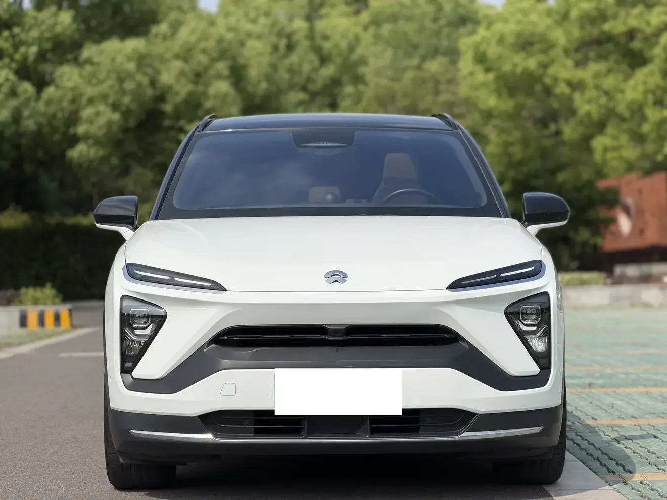 NIO ES6