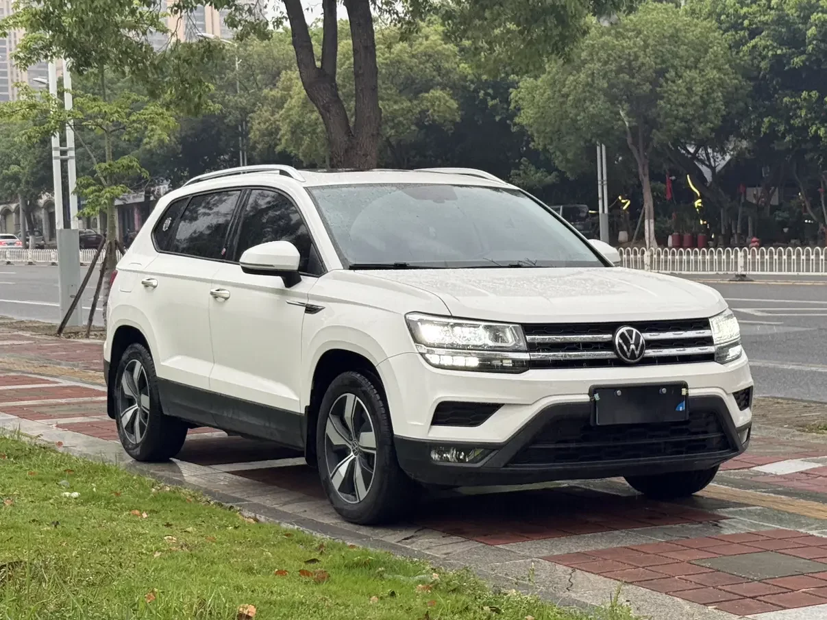 Volkswagen Tharu