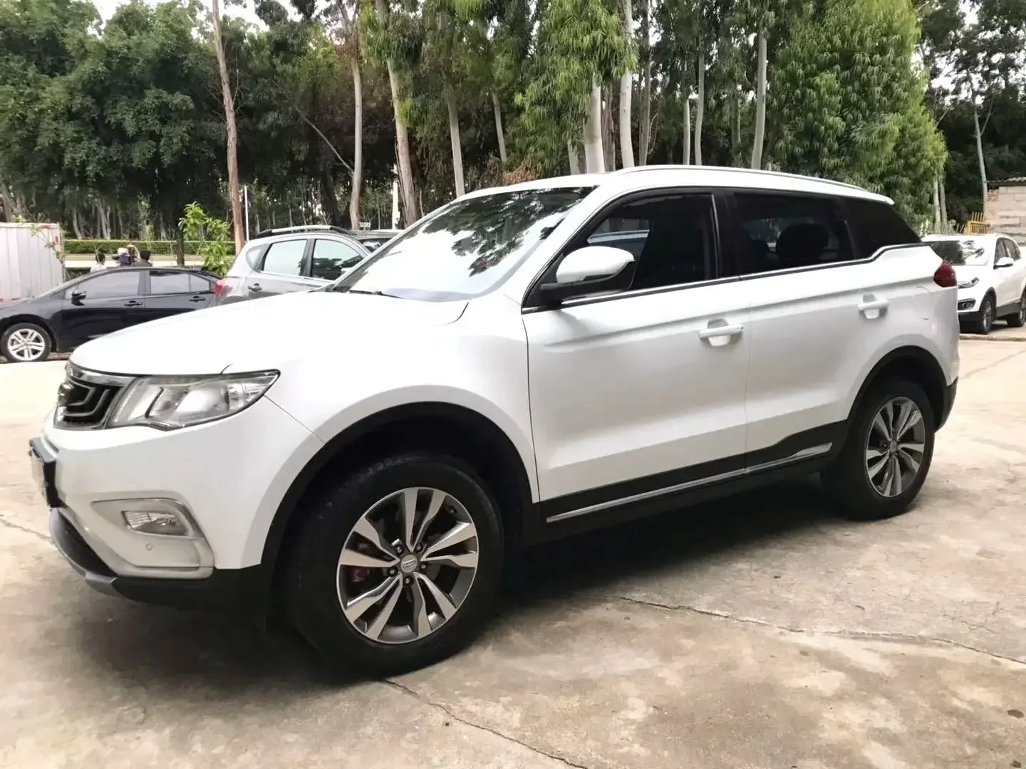 Geely Atlas