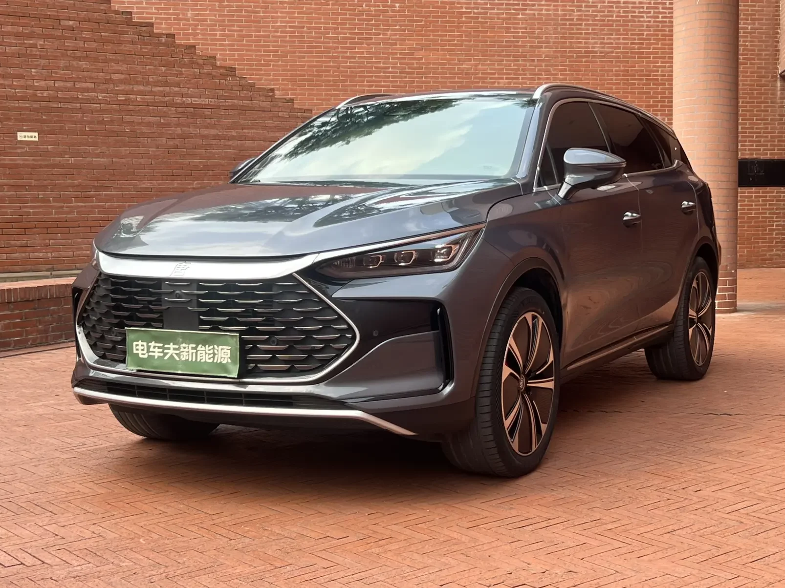 BYD Tang DM