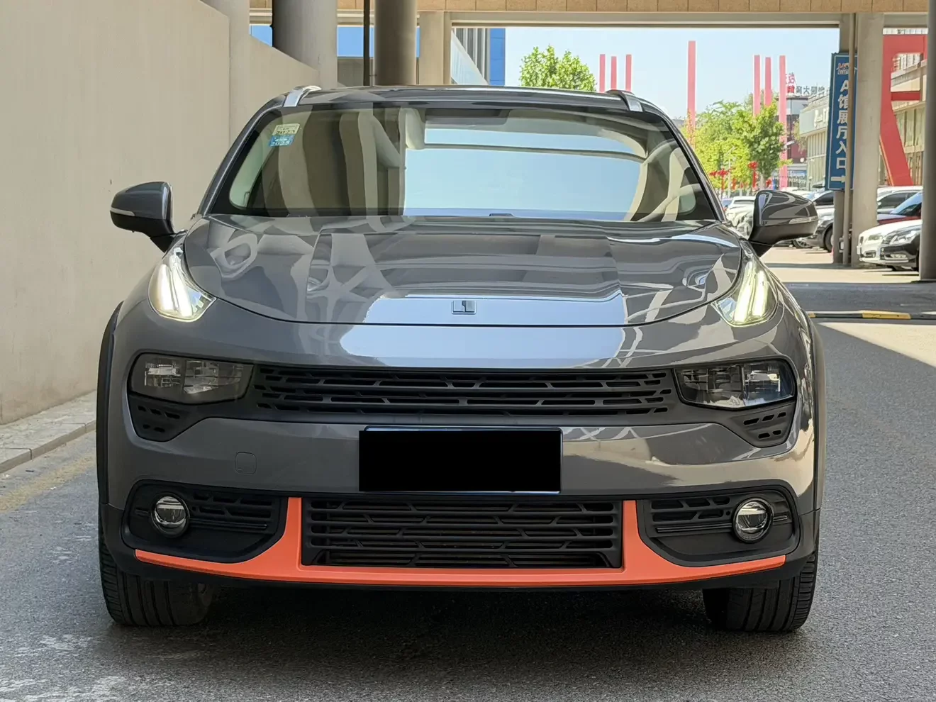 Lynk & Co 02