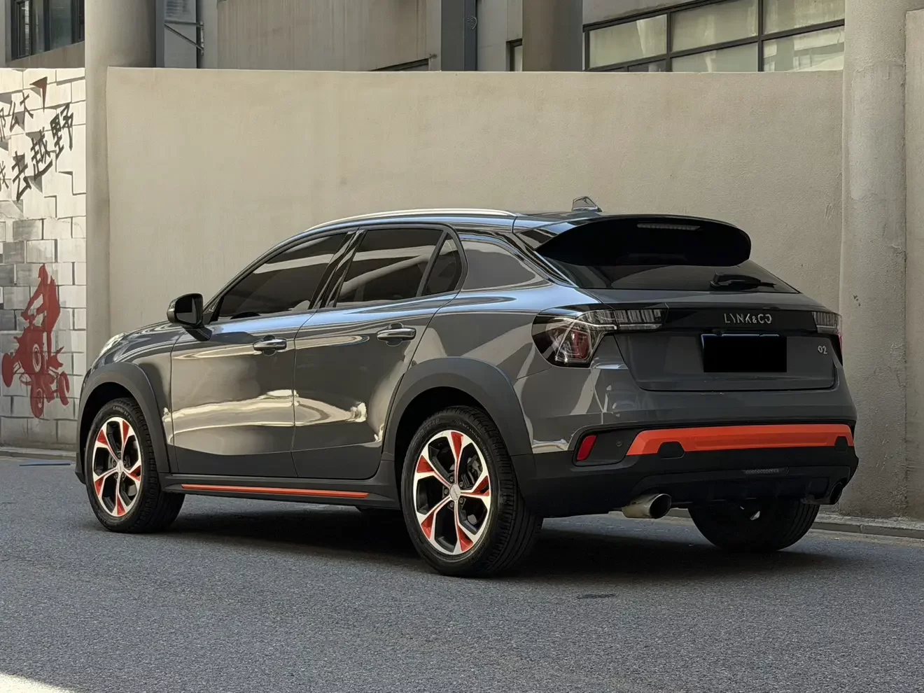 Lynk & Co 02