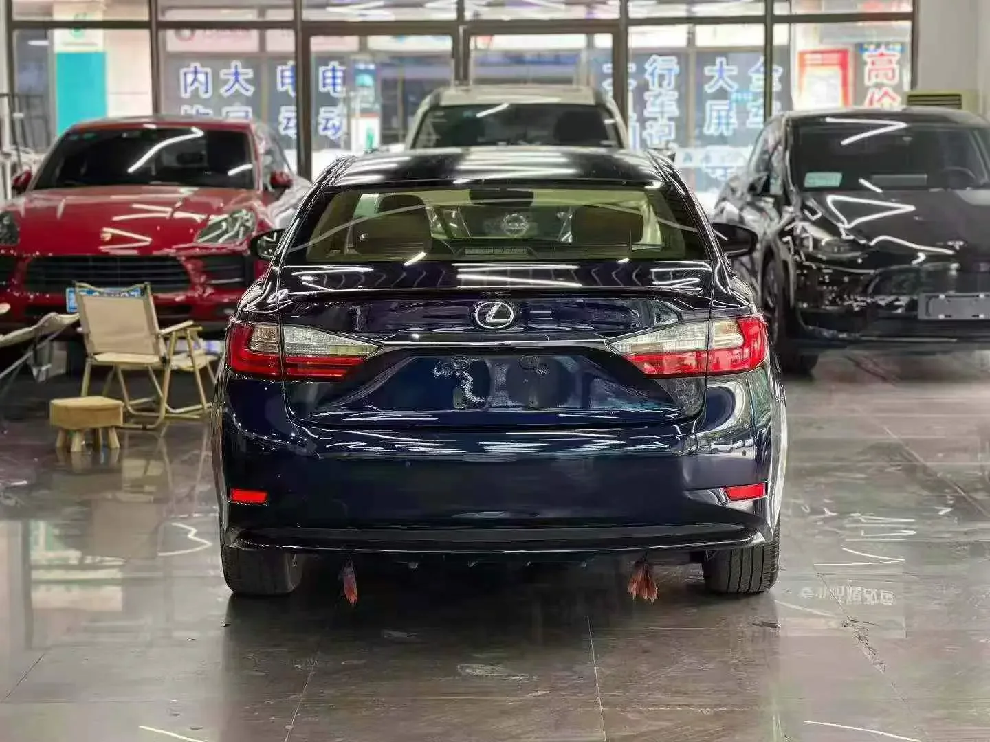 Lexus ES