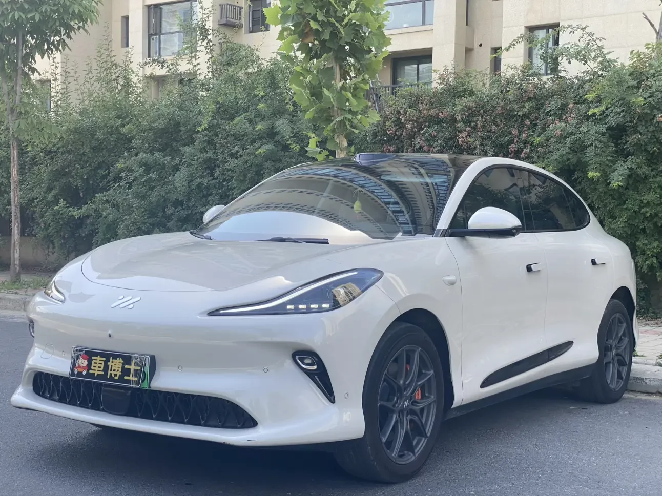 Zhiji LS6