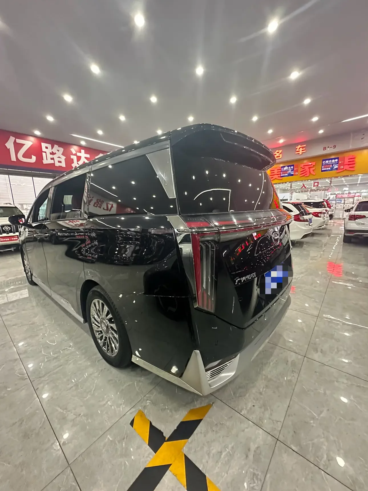 GAC Trumpchi M8