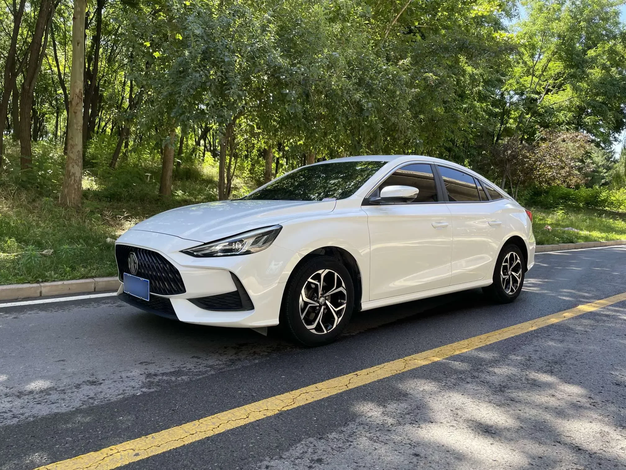 MG 5
