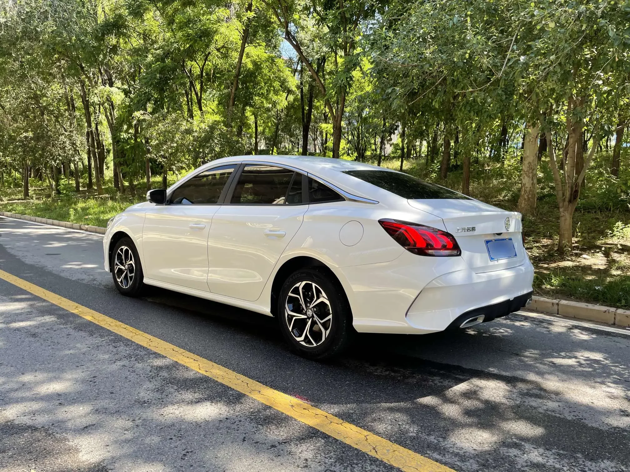 MG 5