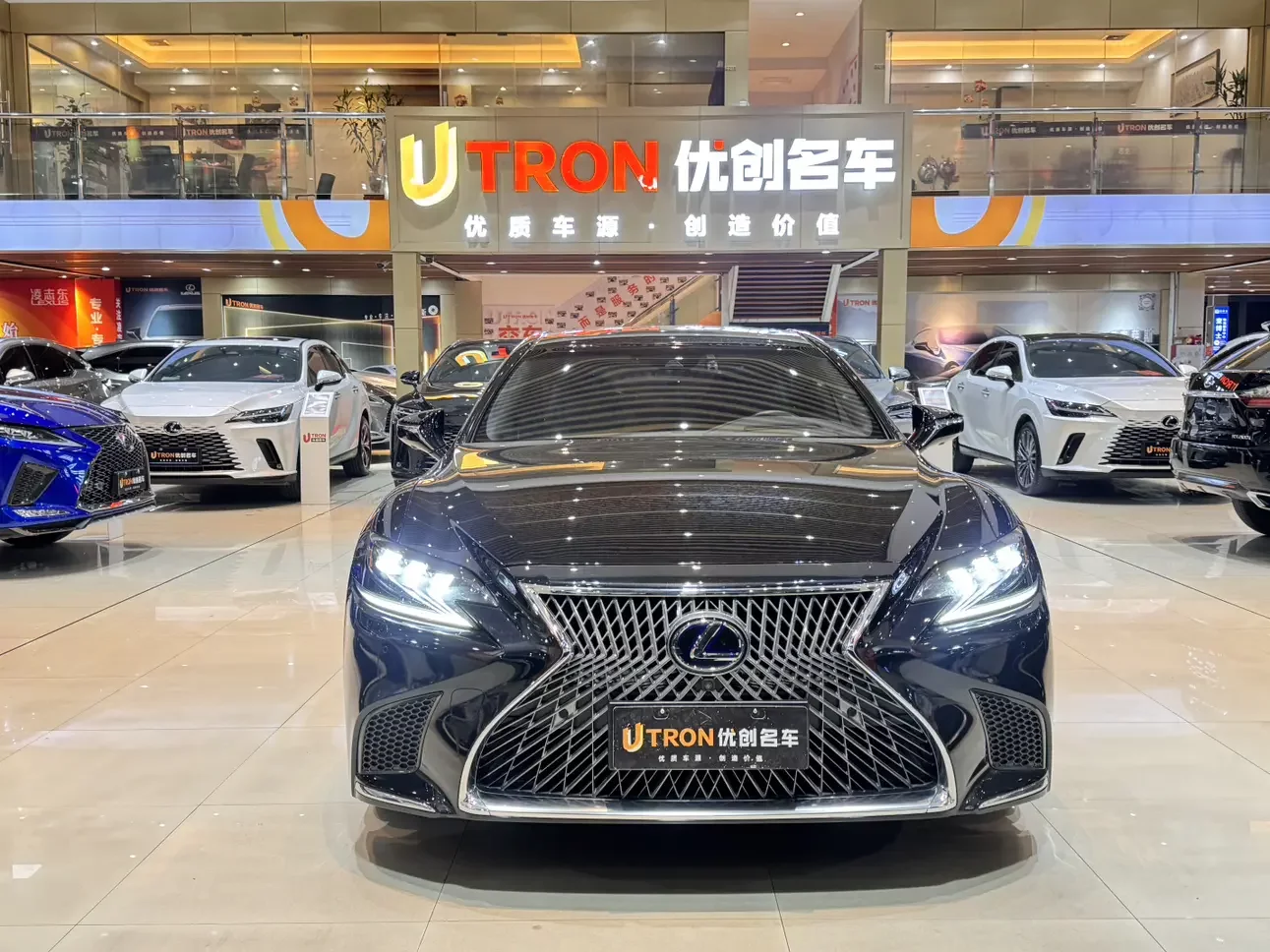 Lexus LS